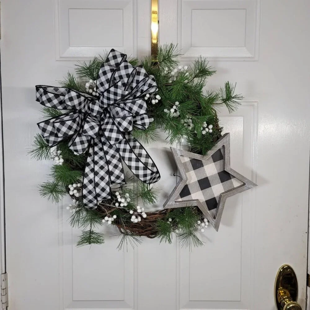 Black/White Buffalo Check Bow w/Star Wreath, Winter Holiday Star Wreath